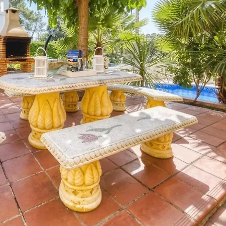 Sleeps 8 Pool Wifi